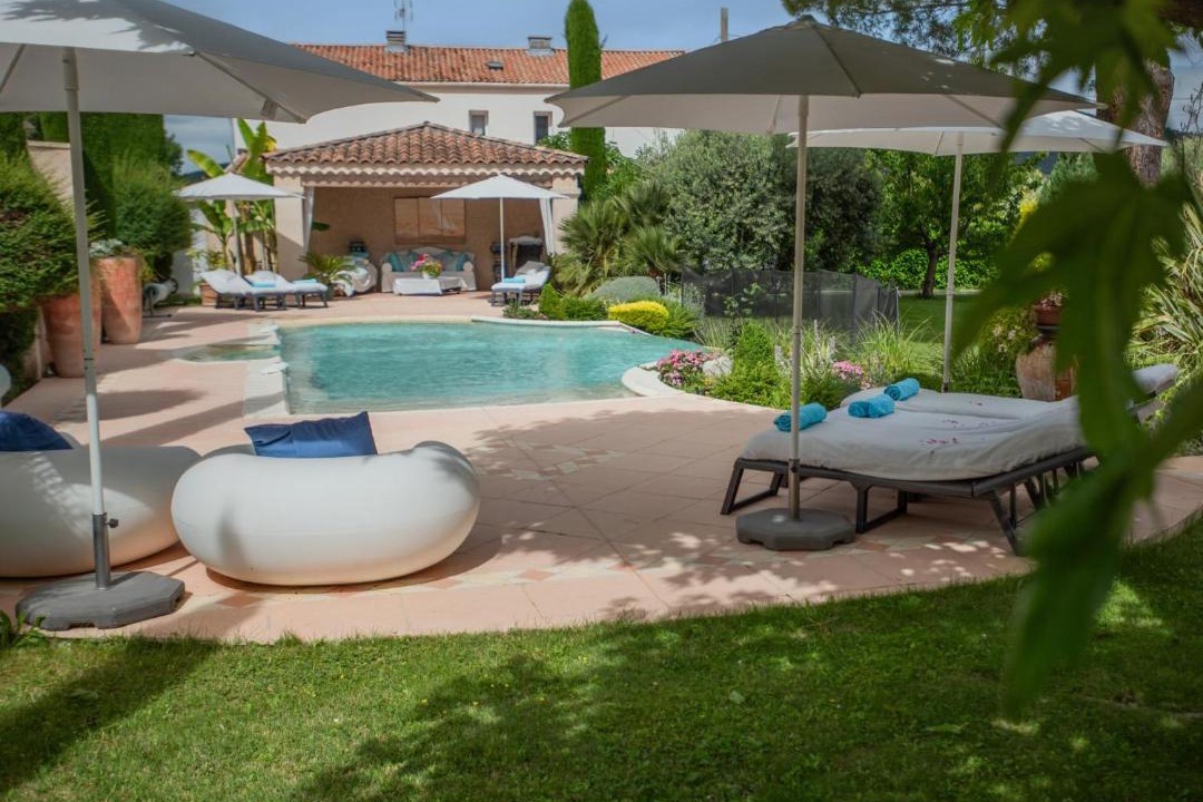 Photo of Others in Les Mees