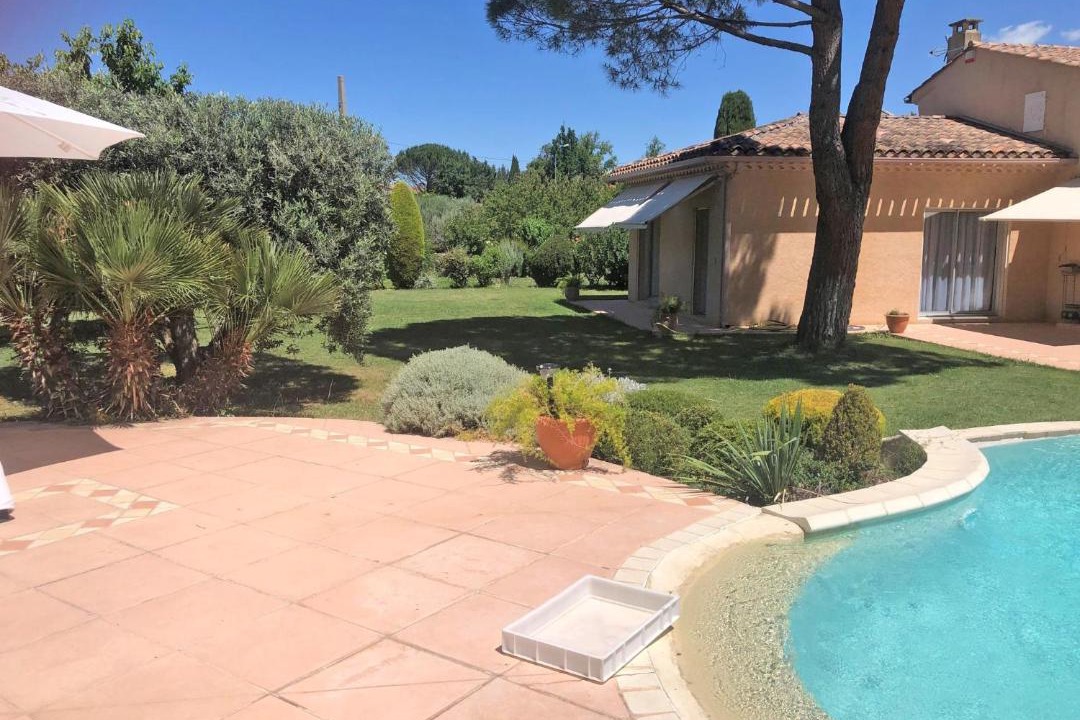 Photo of Others in Les Mees