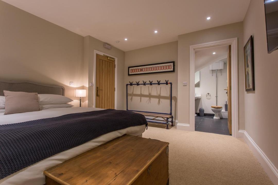 Photo of Others in Chilcompton