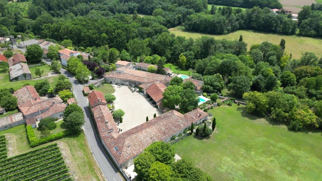 Photo of Others in Criteuil-la-Magdeleine