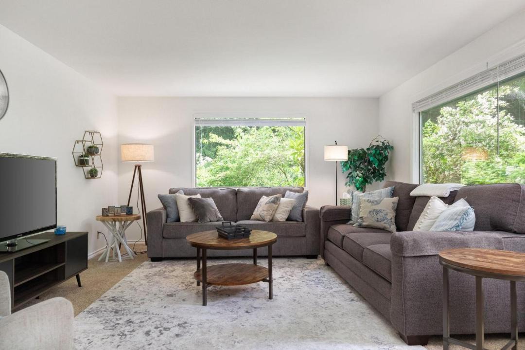 Photo of Livingroom in Coupeville