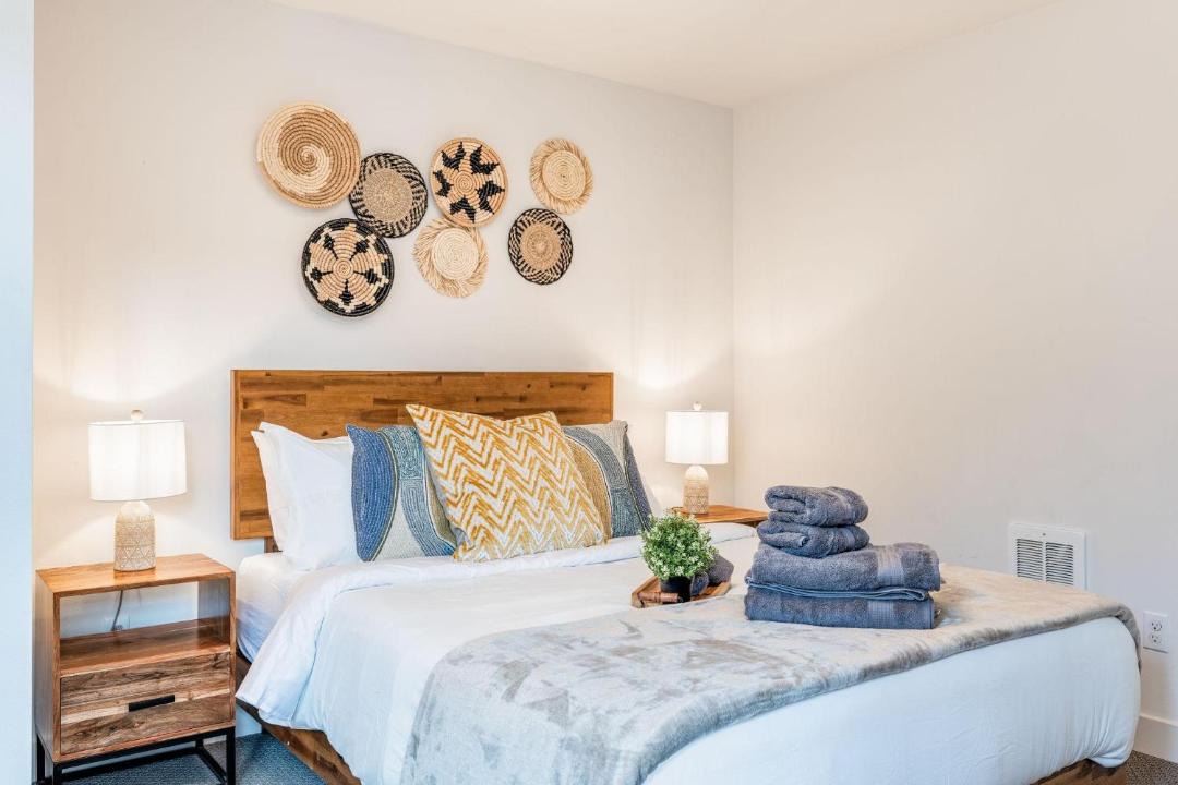 Photo of Bedroom in Eastlake