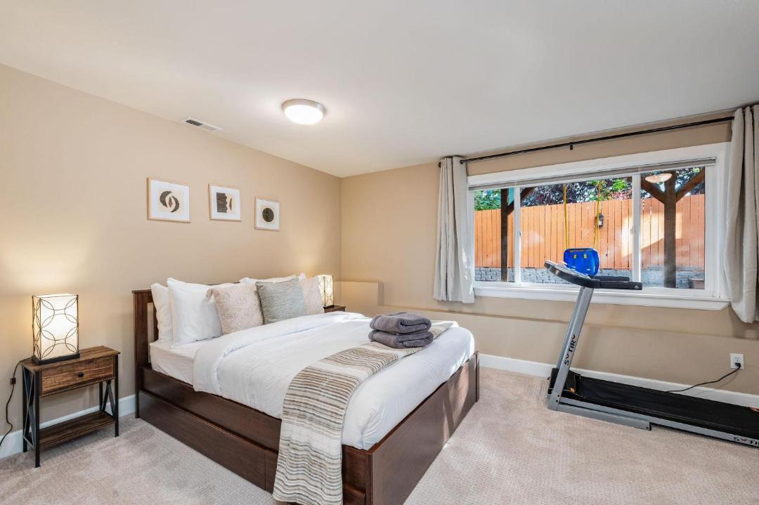 Photo of Bedroom in Fremont