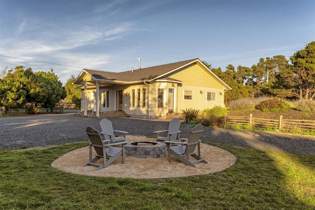 Photo of Others in Fort Bragg