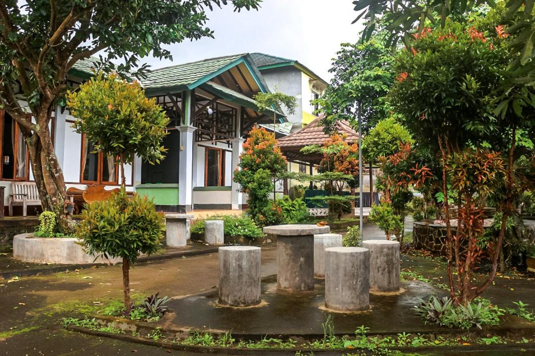 Photo of Others in Tetebatu