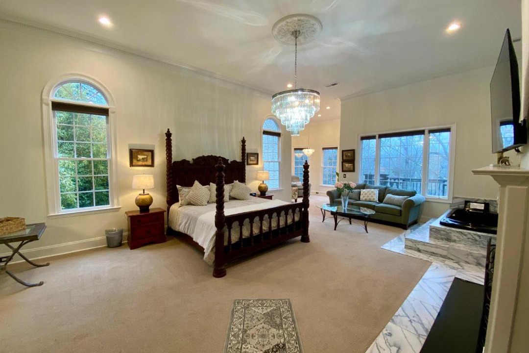 Photo of Bedroom in Dahlonega