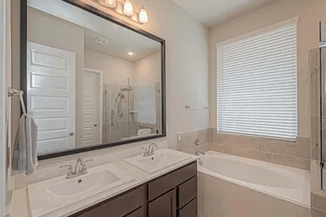 Photo of Bathroom in Klein