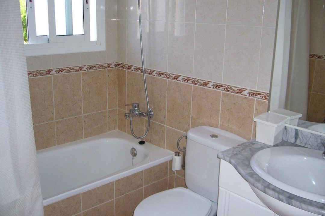 Photo of Bathroom in El Castell de Montornes