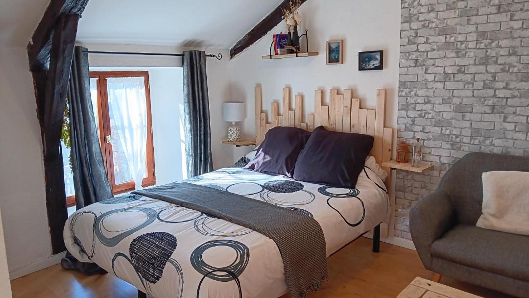 Photo of Bedroom in Saint-Beauzely