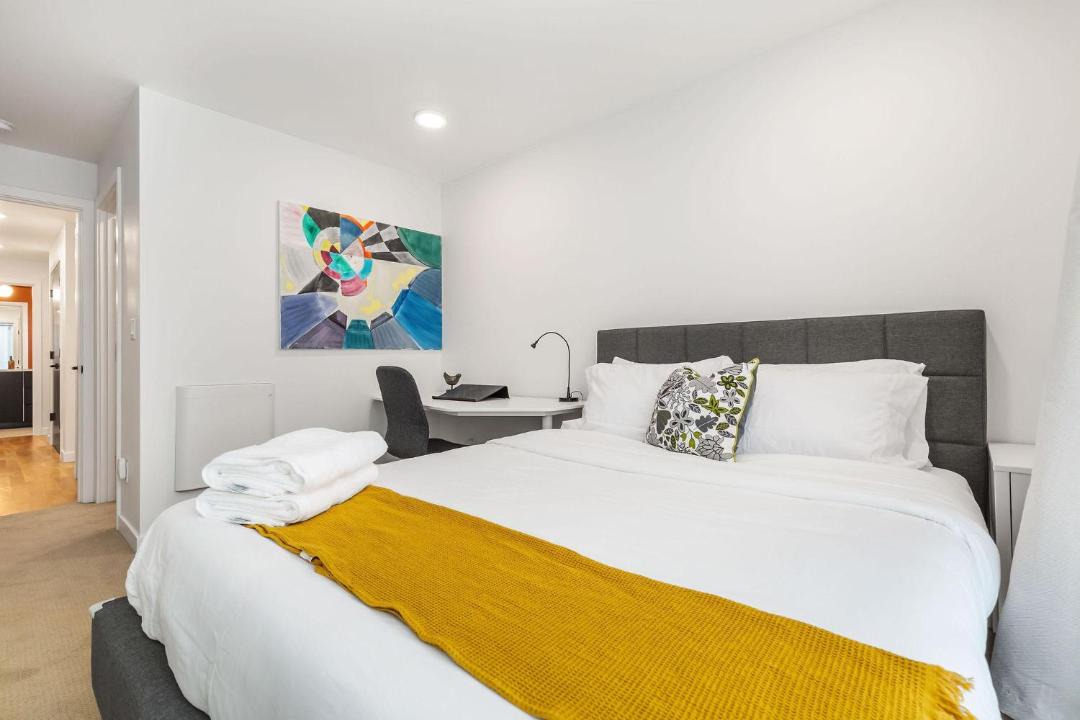 Photo of Bedroom in Minor