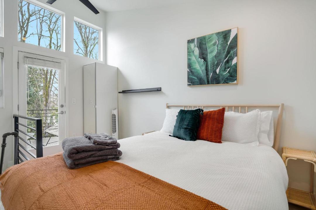 Photo of Bedroom in North Delridge