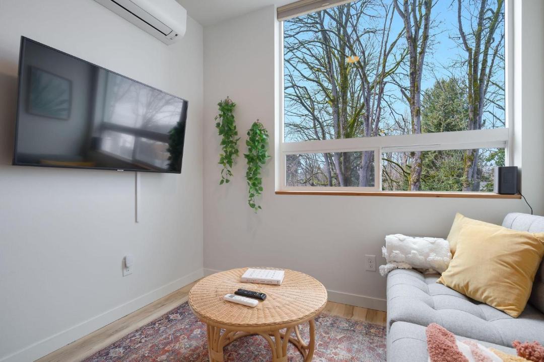 Photo of Others in North Delridge