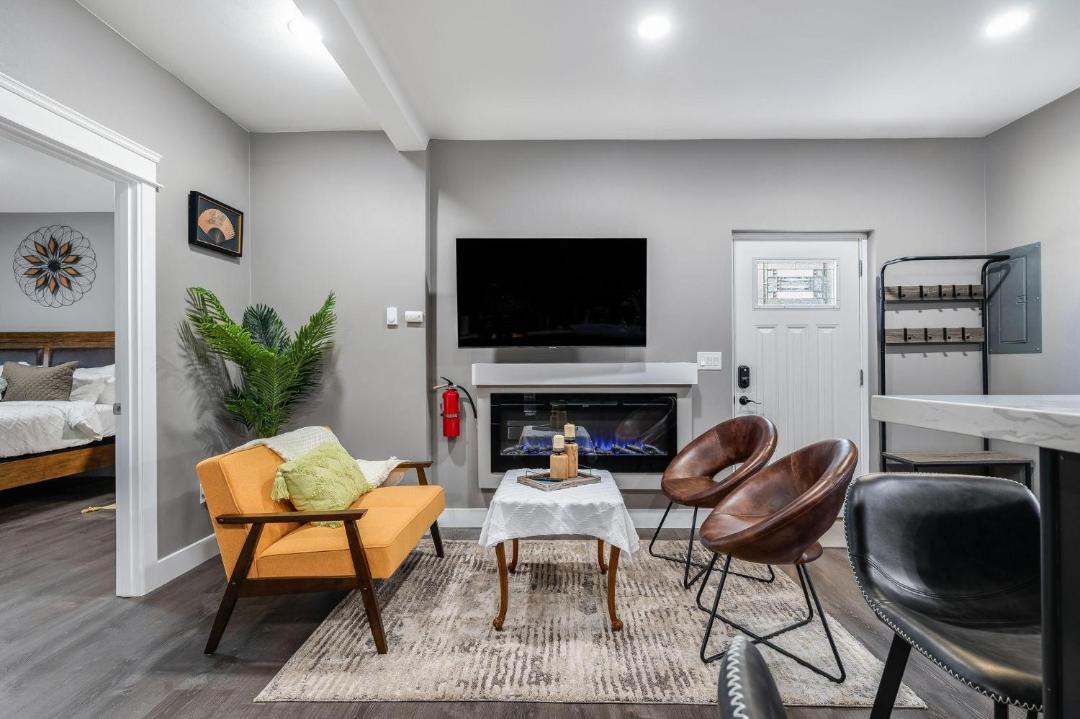 Photo of Others in Inglewood