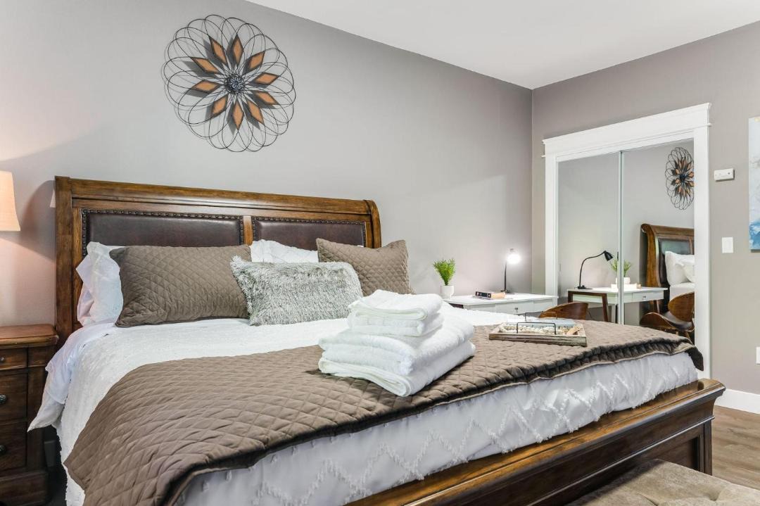 Photo of Bedroom in Inglewood