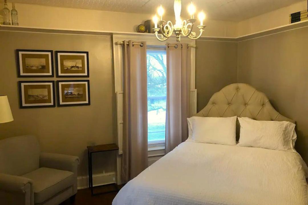 Photo of Bedroom in Azalia
