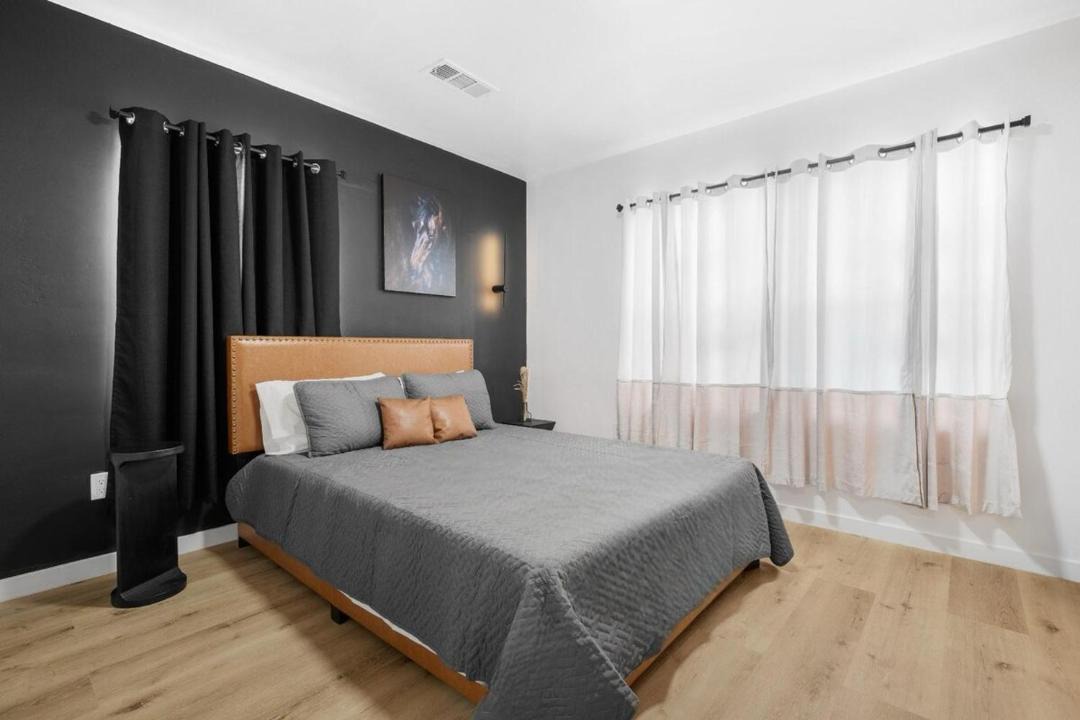 Photo of Bedroom in Bakersfield