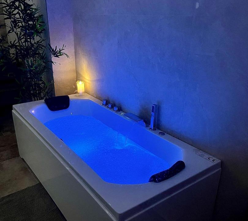 Photo of Bathroom in Sainte-Foy-la-Grande