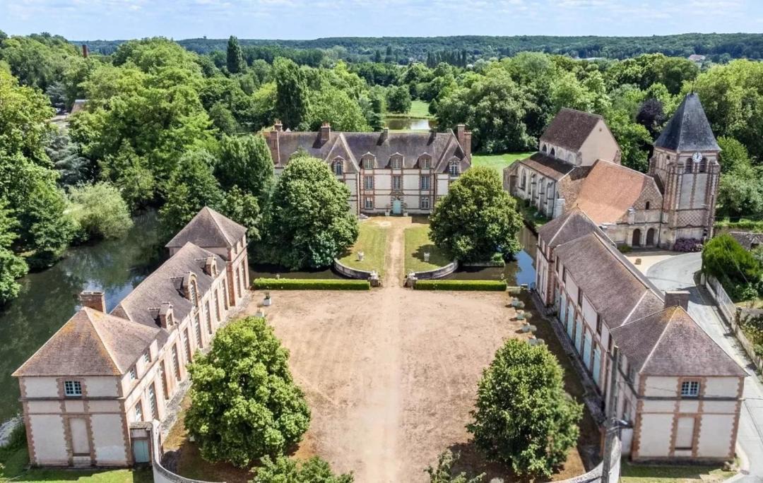 Photo of Buildings in Saint-Lubin-des-Joncherets