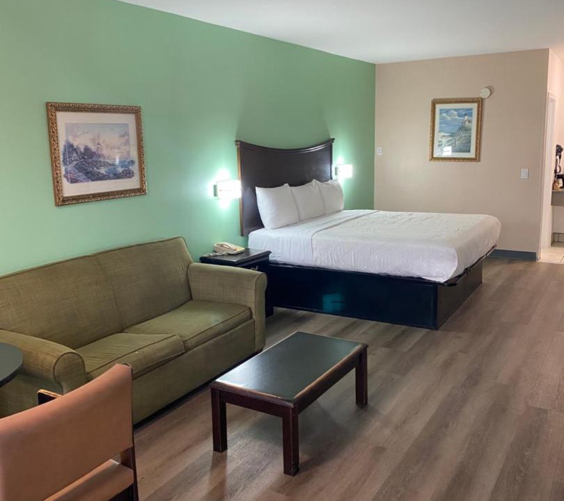 Photo of Bedroom in Lake City
