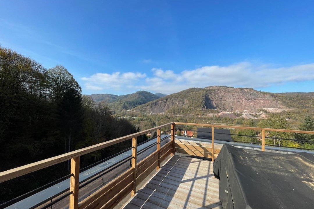 Photo of Others in Russ