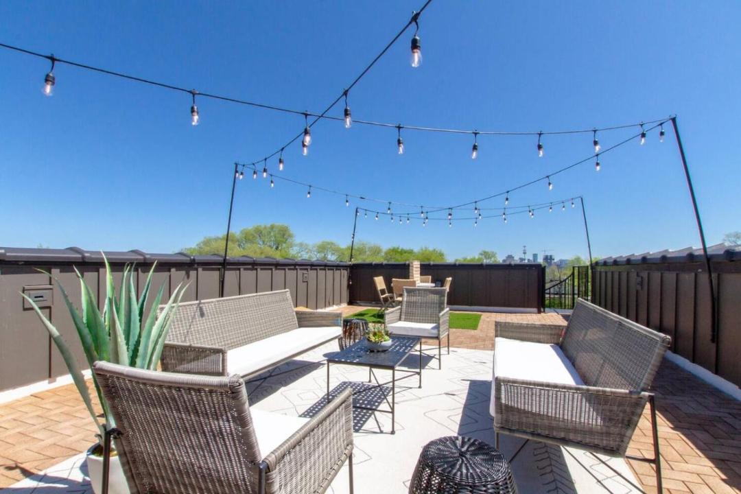 Photo of Patio Balcony in Hadley - Washington