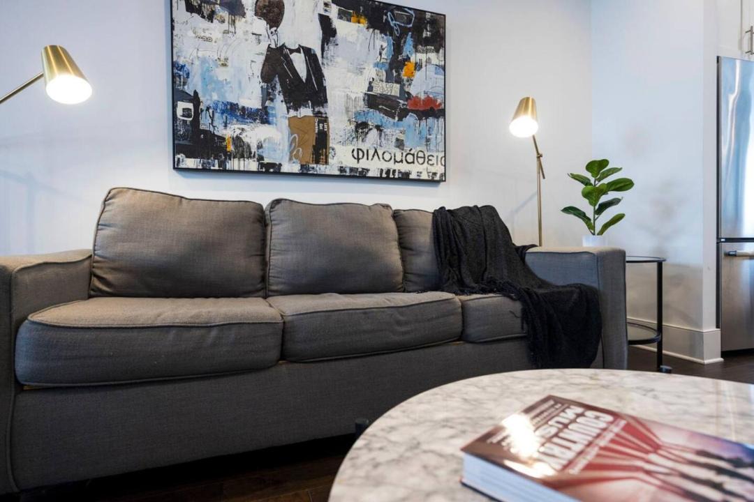 Photo of Livingroom in Charlotte Park