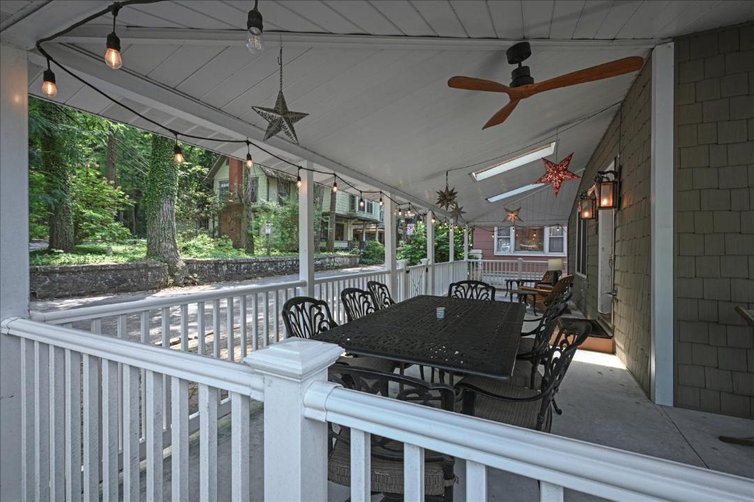 Photo of Patio Balcony in Mount Gretna