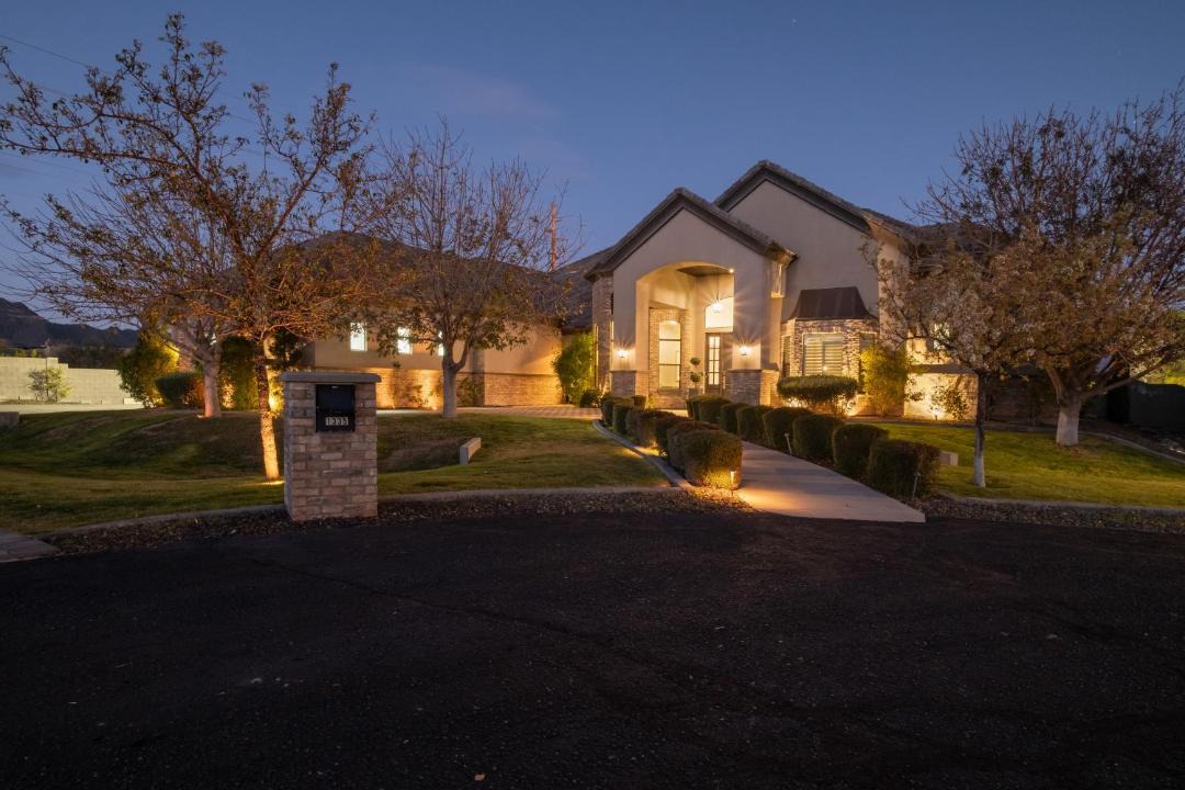 Photo of Others in East Mesa