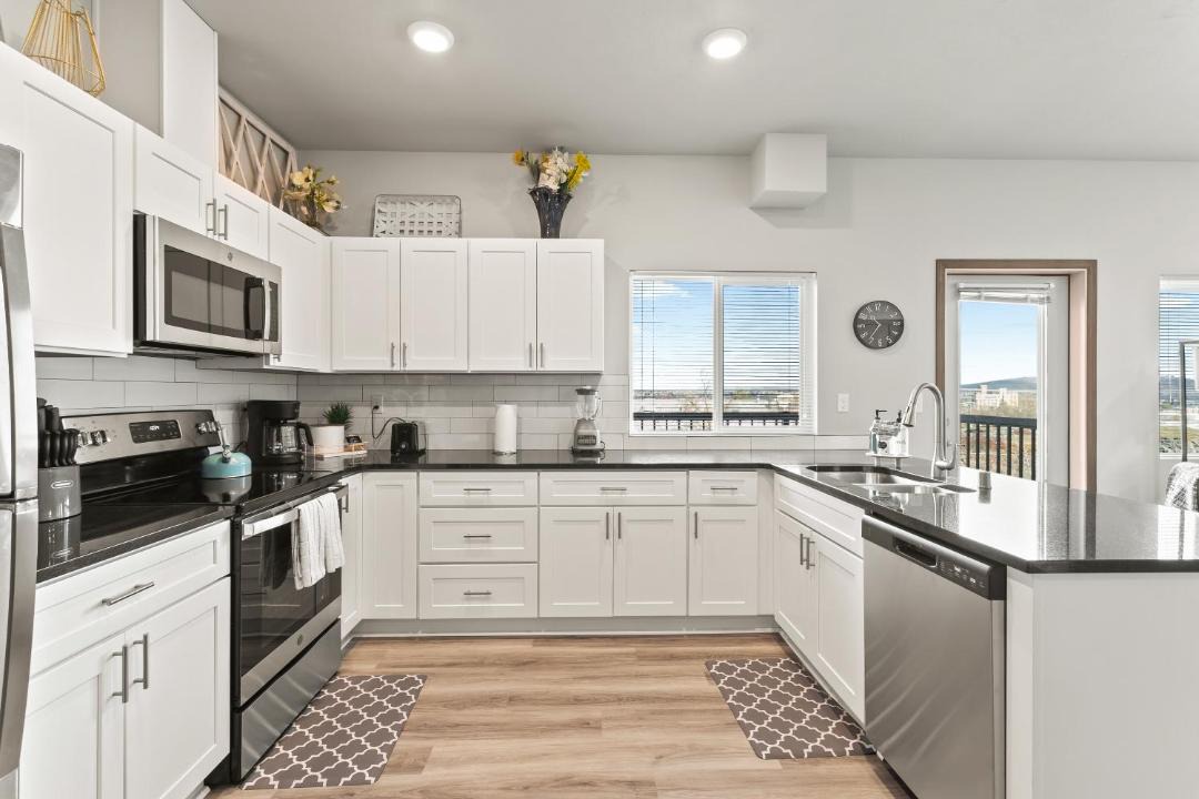 Photo of Kitchen in South Perry District