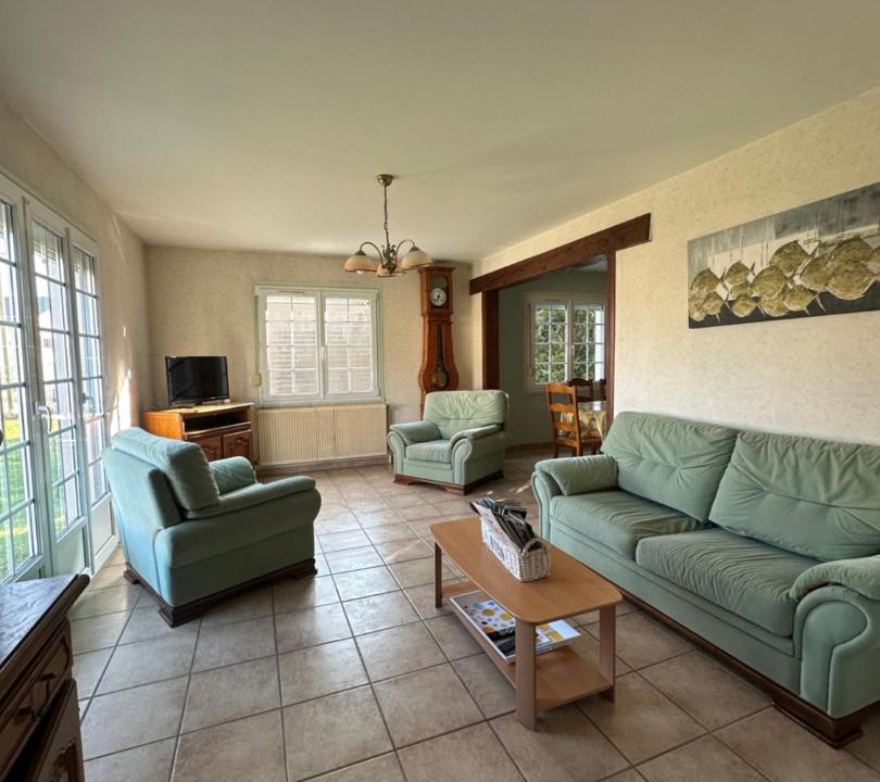 Photo of Livingroom in Les Rivieres-Henruel