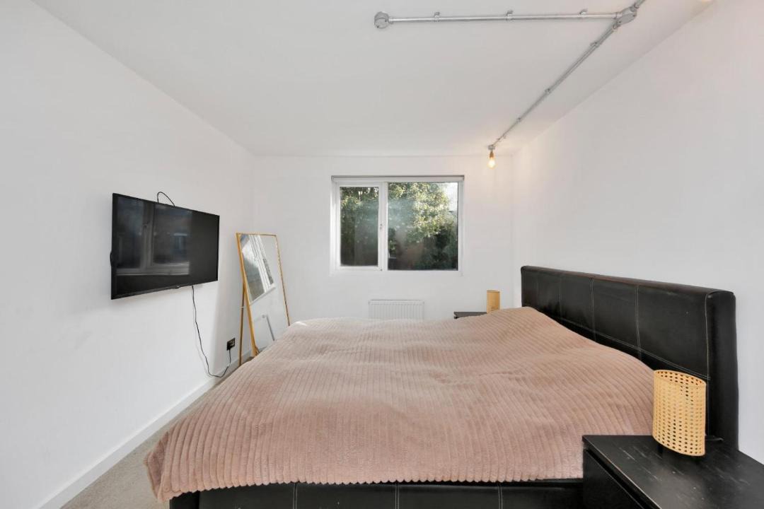 Photo of Bedroom in Tower Hill