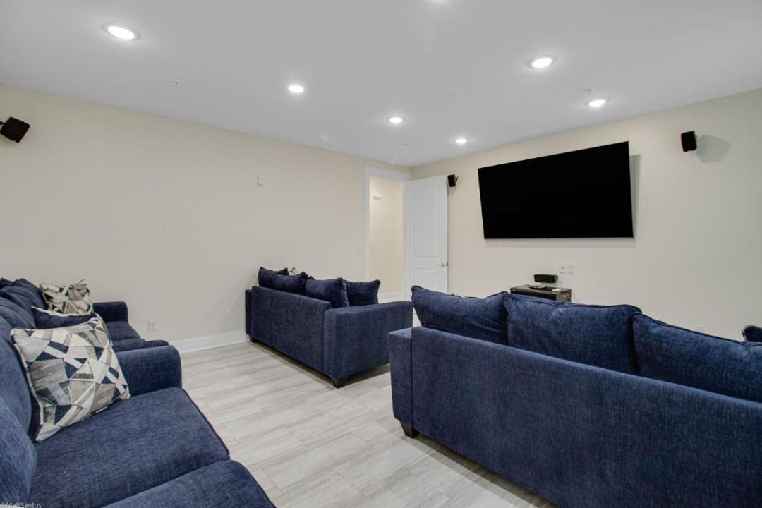 Photo of Livingroom in Crescent Beach