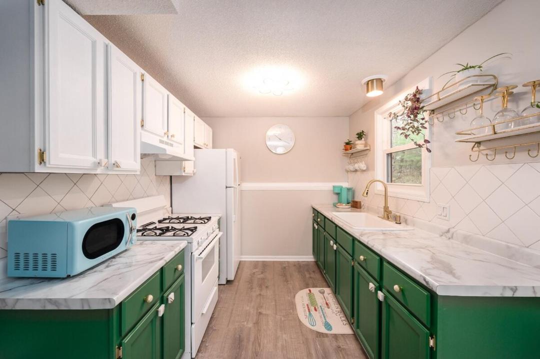 Photo of Kitchen in Acme