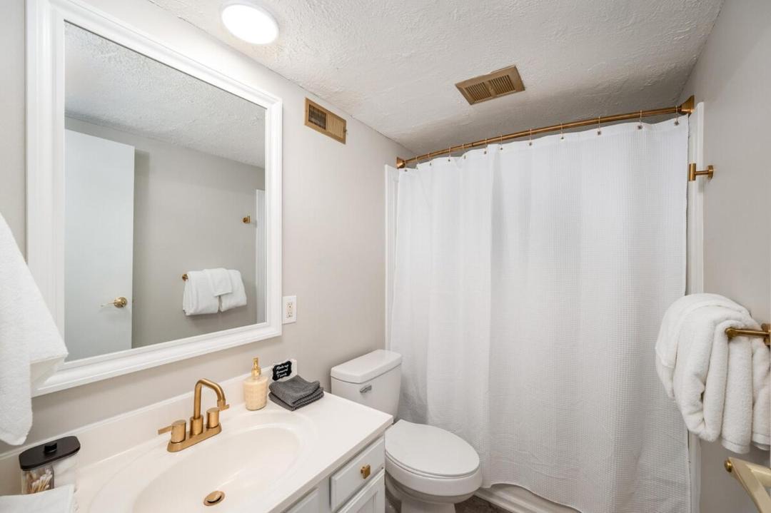 Photo of Bathroom in Acme