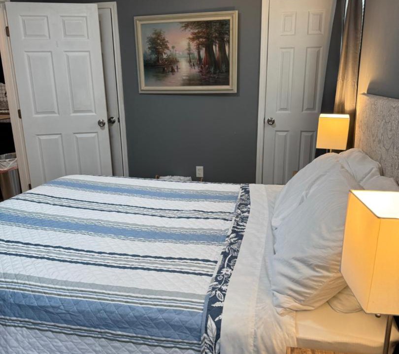 Photo of Bedroom in Navy Point