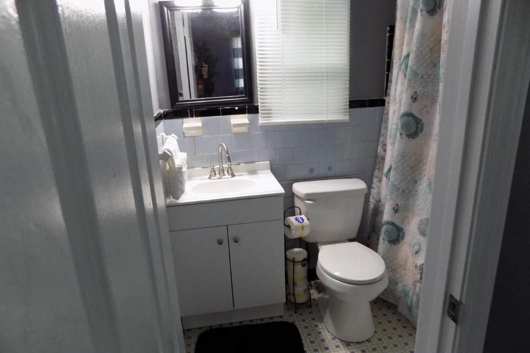 Photo of Bathroom in Navy Point