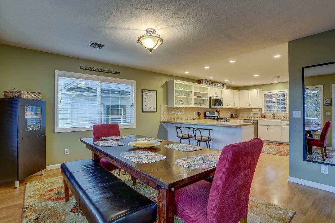 Photo of Others in White Salmon