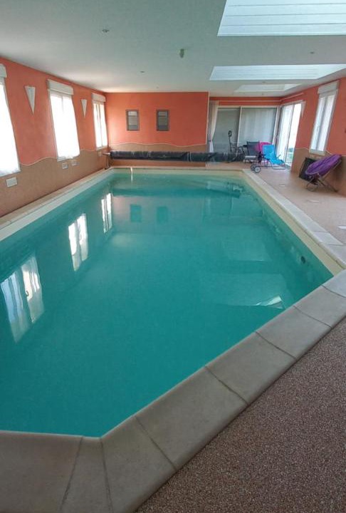 Photo of Others in Pouant