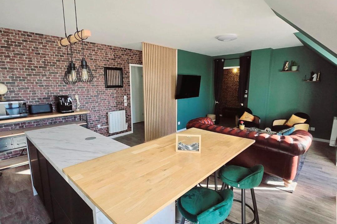 Photo of Others in Reau