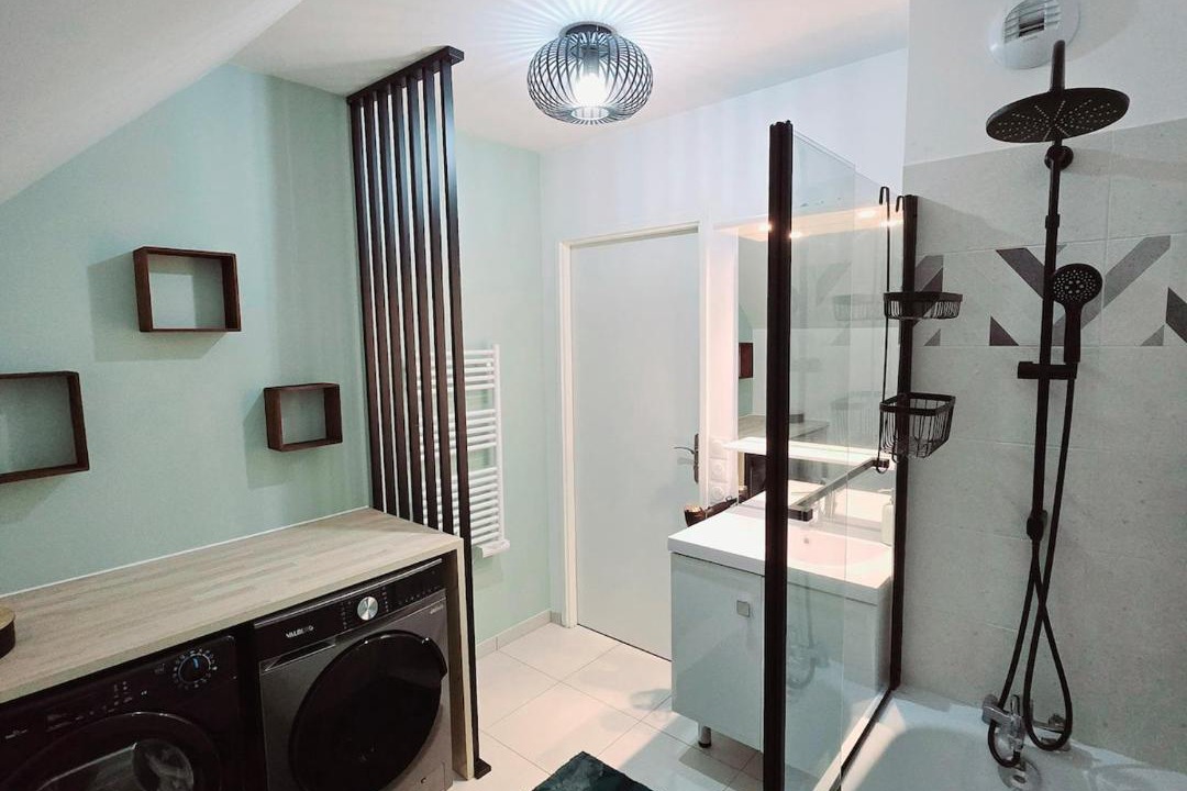 Photo of Bathroom in Reau