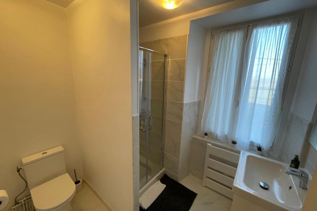 Photo of Bathroom in Pas-de-Jeu