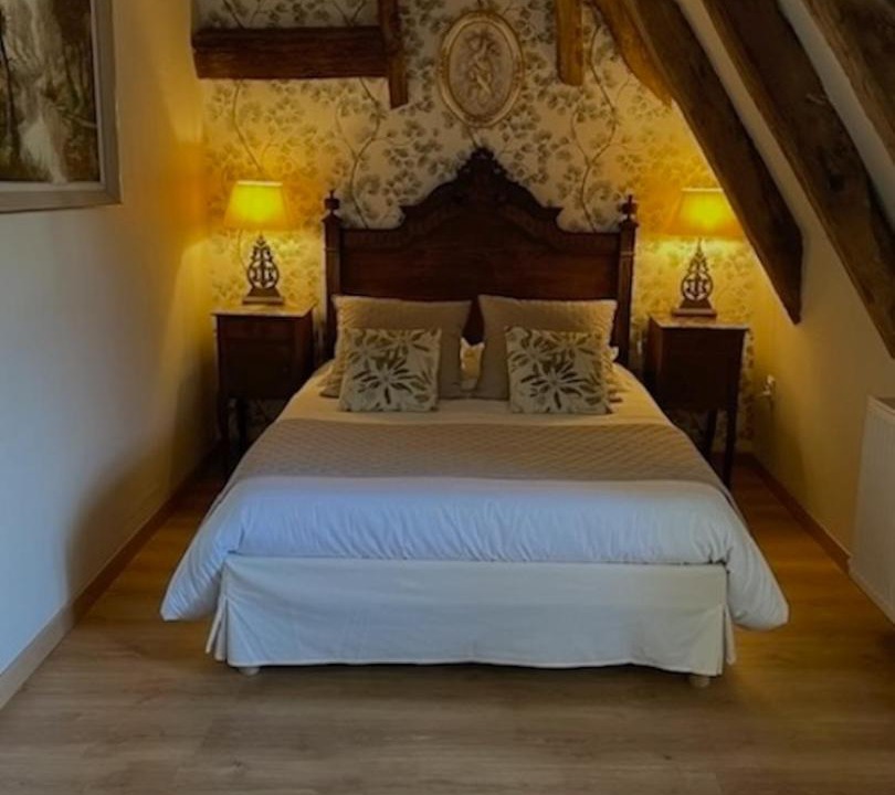 Photo of Others in Camps-Saint-Mathurin-Leobazel