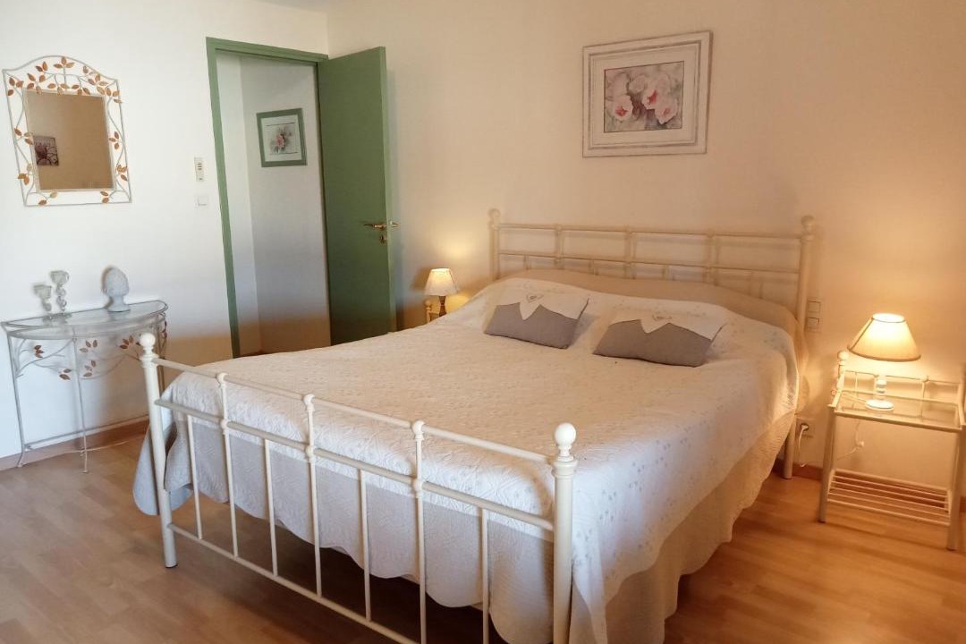 Photo of Bedroom in Monnieres