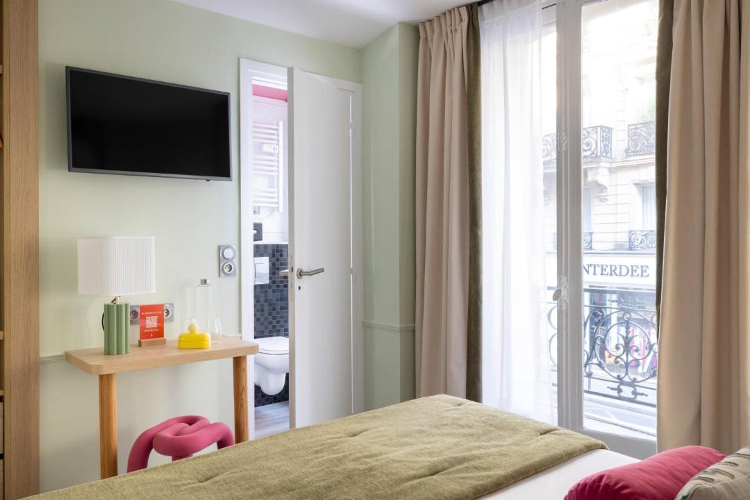 Photo of Bedroom in 6th Arrondissement