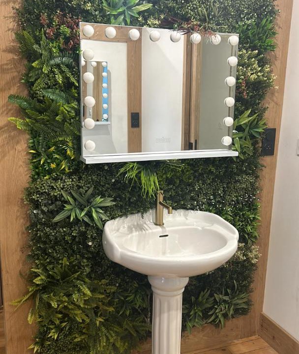 Photo of Bathroom in Saint-Pourcain-sur-Sioule