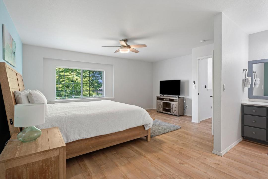 Photo of Bedroom in Redmond