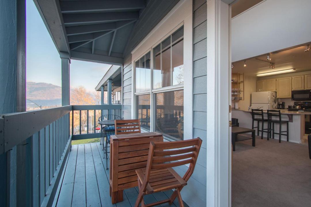 Photo of Patio Balcony in Hood River