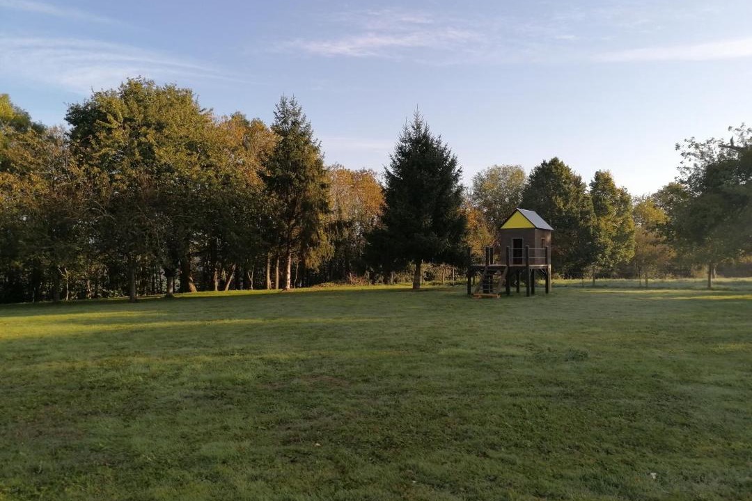 Photo of Others in Saint-Jean-sur-Mayenne