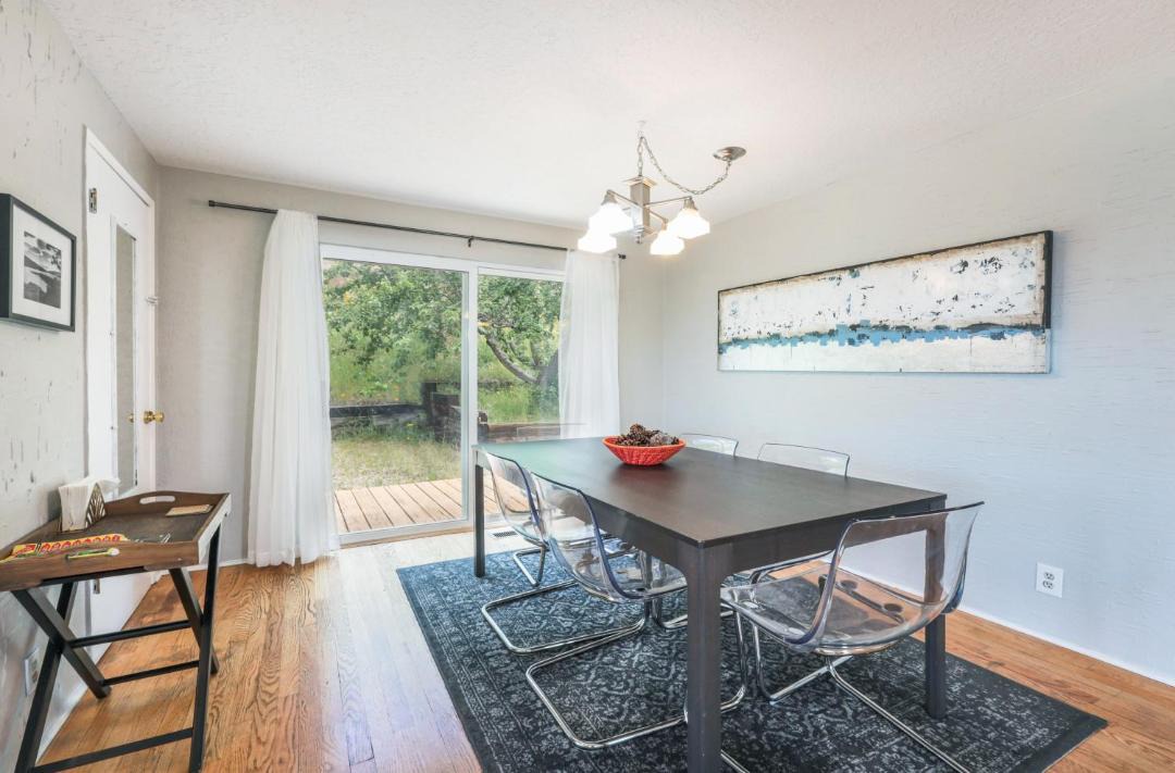 Photo of Others in Lyle