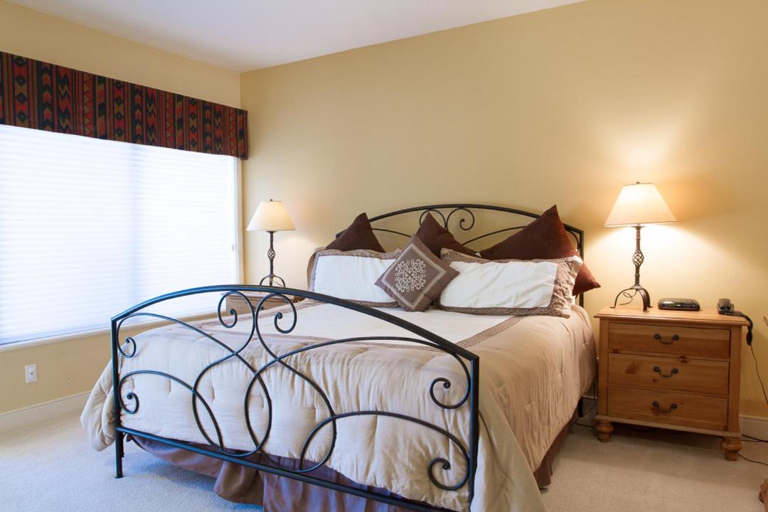 Photo of Bedroom in Broken Top